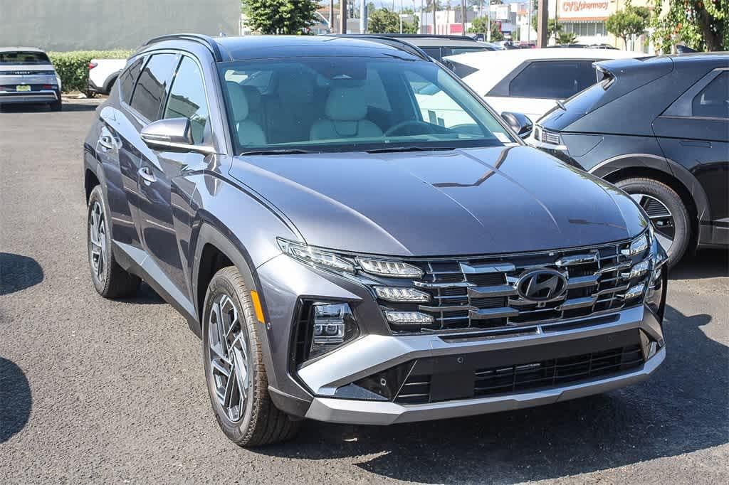 Thumbnail: 2025 Hyundai Tucson - 3