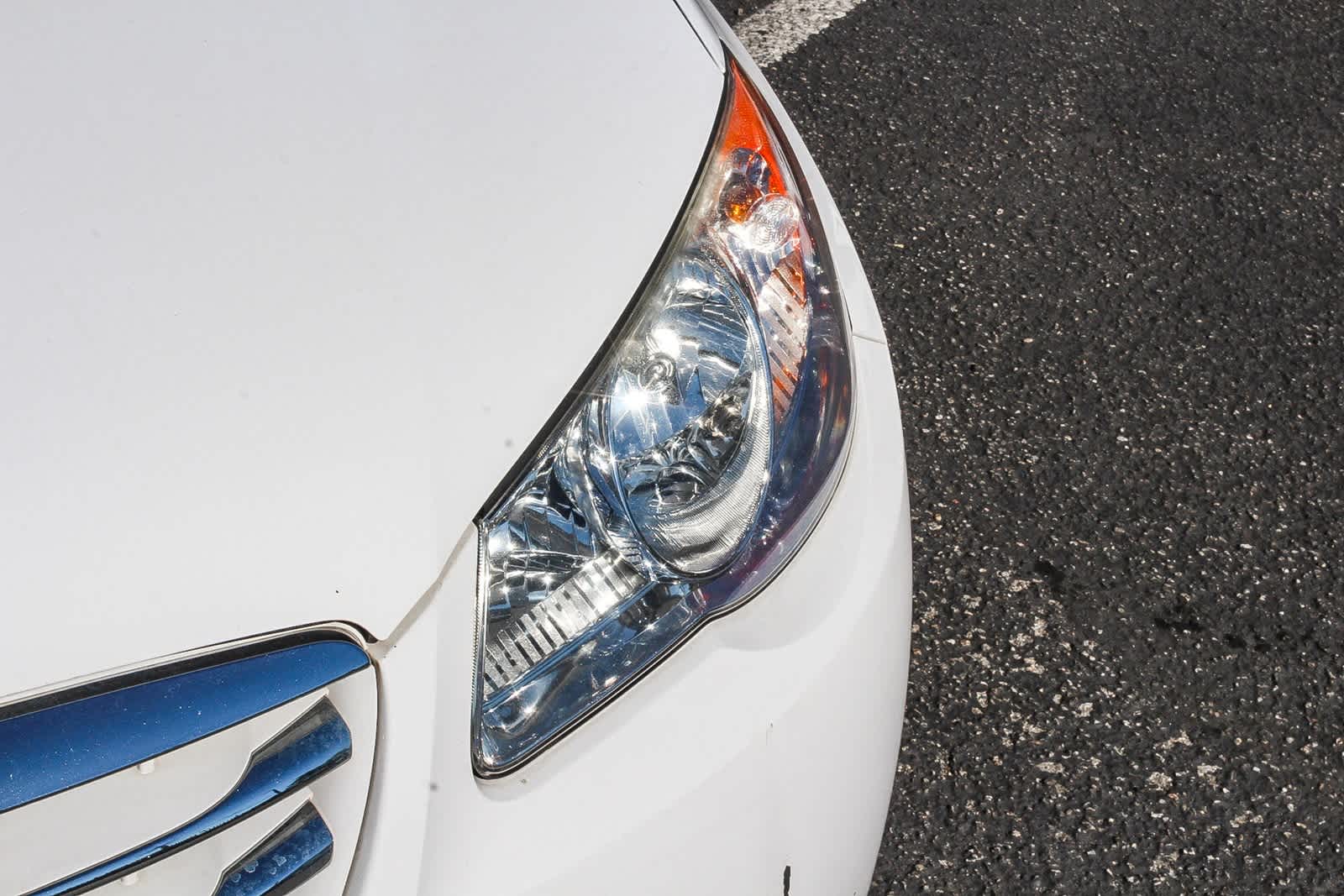 Thumbnail: 2010 Hyundai Elantra - 16