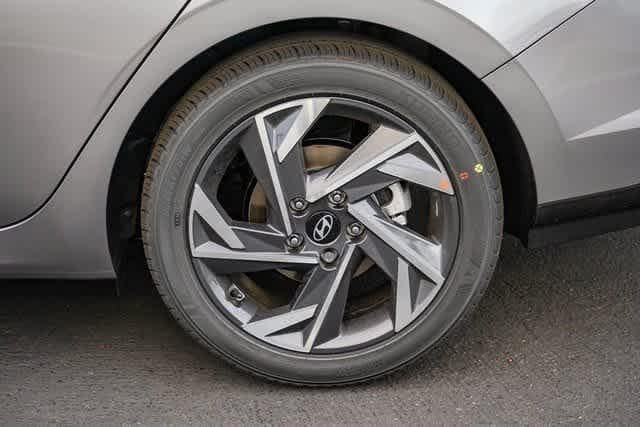 Thumbnail: 2025 Hyundai Elantra - 11