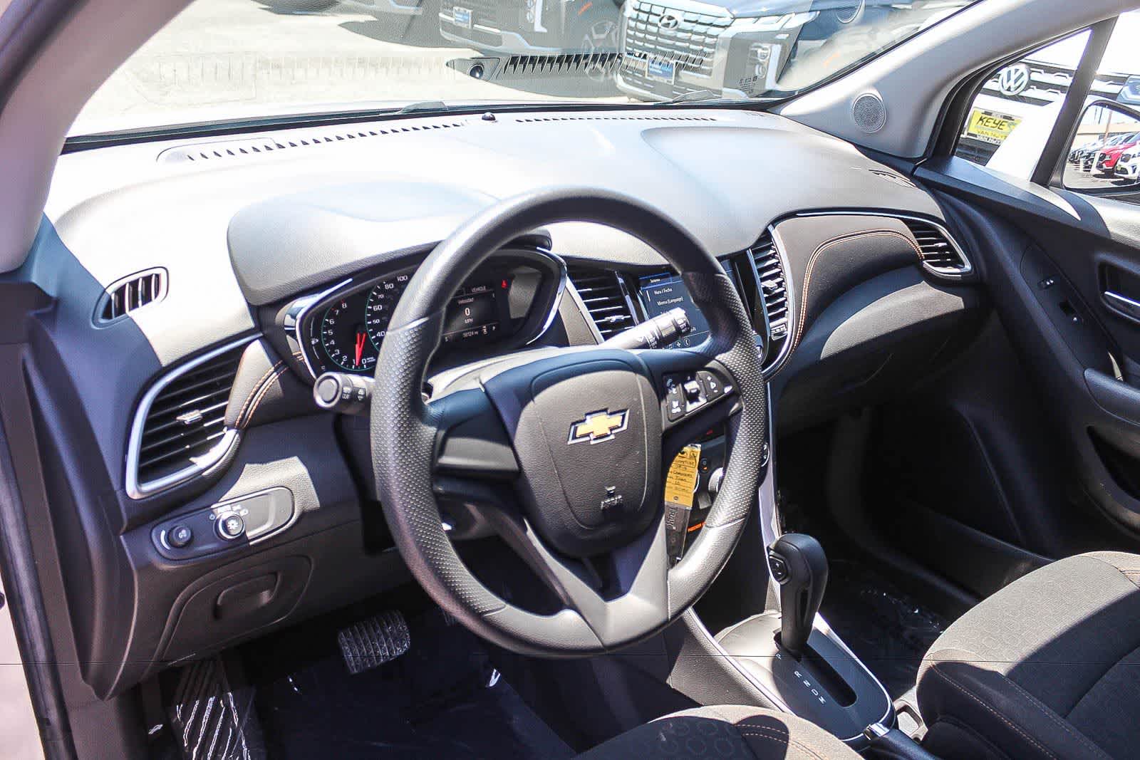 Thumbnail: 2018 Chevrolet Trax - 22