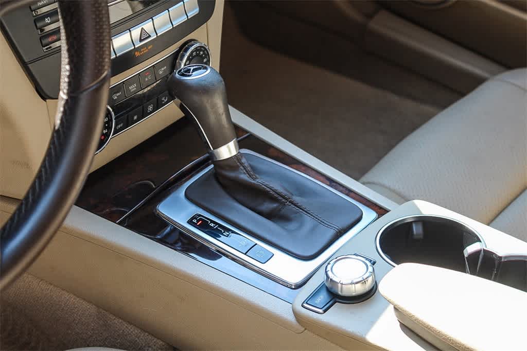 Thumbnail: 2013 Mercedes-Benz C-Class - 19