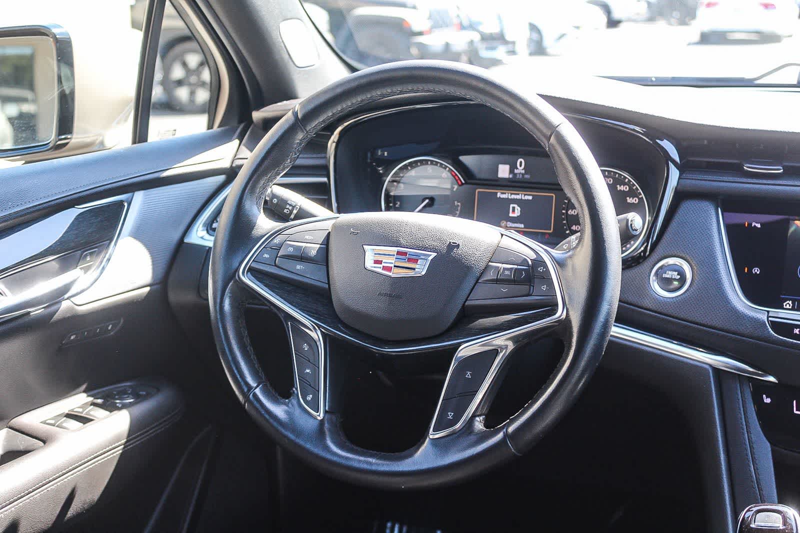 Thumbnail: 2022 Cadillac XT5 - 21