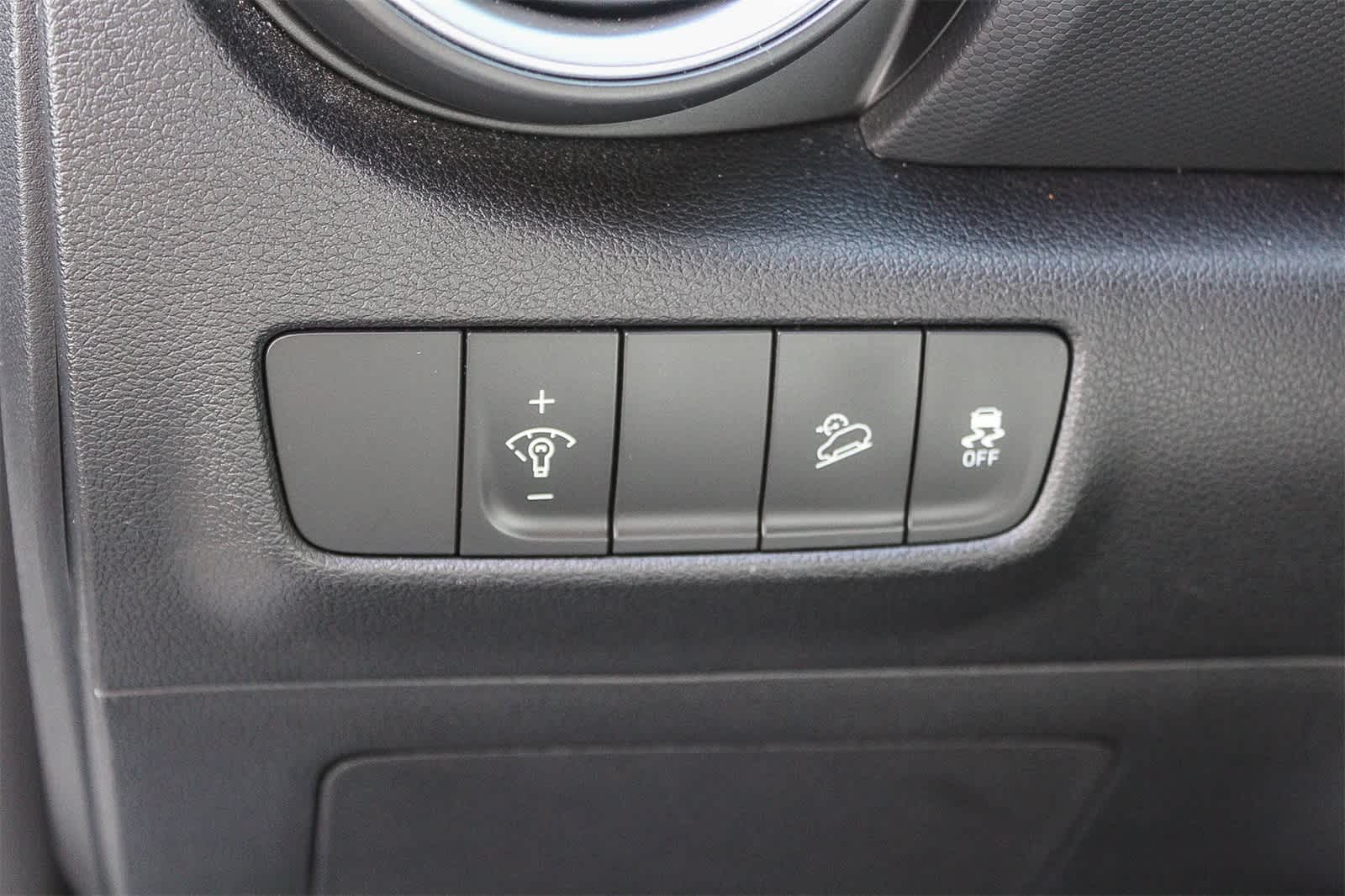 Thumbnail: 2023 Hyundai Kona - 29