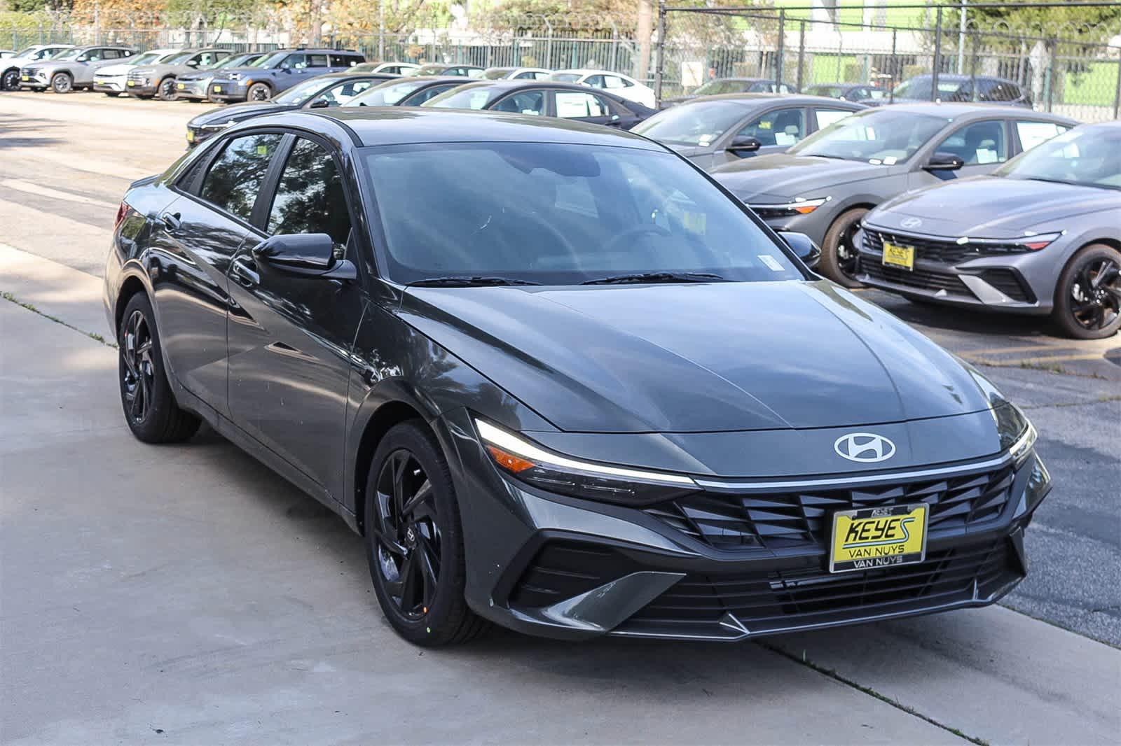 Thumbnail: 2026 Hyundai Elantra - 3