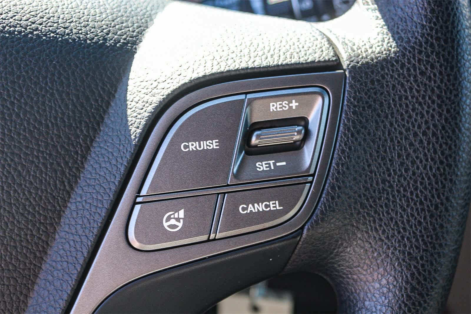 Thumbnail: 2013 Hyundai Santa Fe - 34