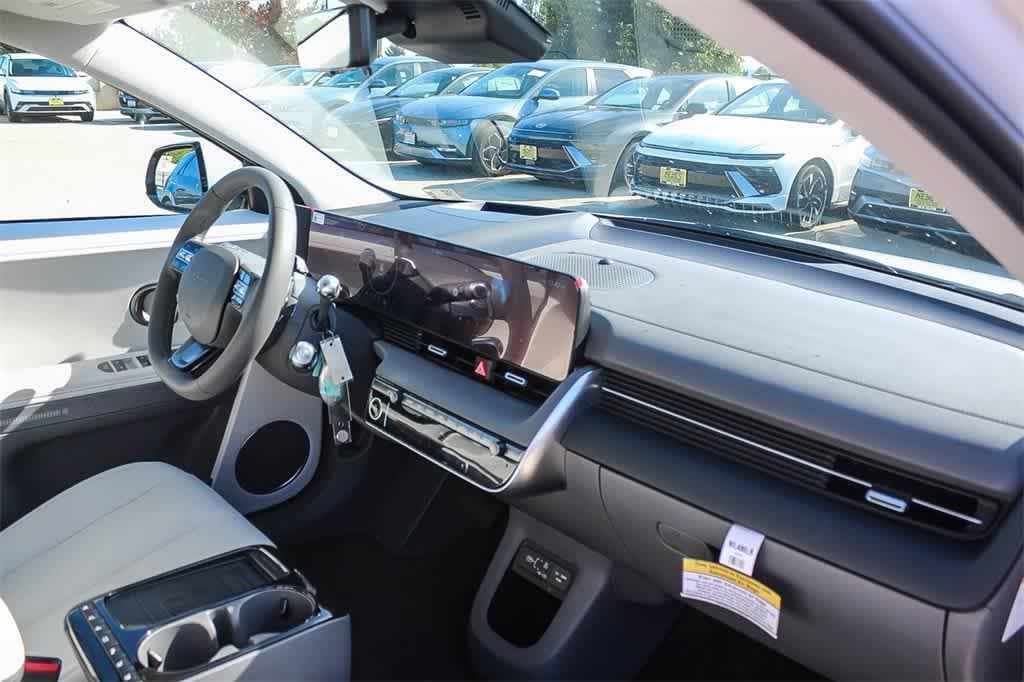 Thumbnail: 2026 Hyundai Ioniq 5 - 21