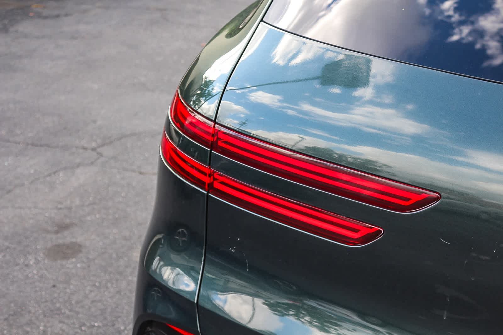 Thumbnail: 2023 Genesis GV70 - 8