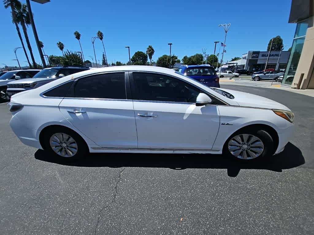 Thumbnail: 2017 Hyundai Sonata - 4
