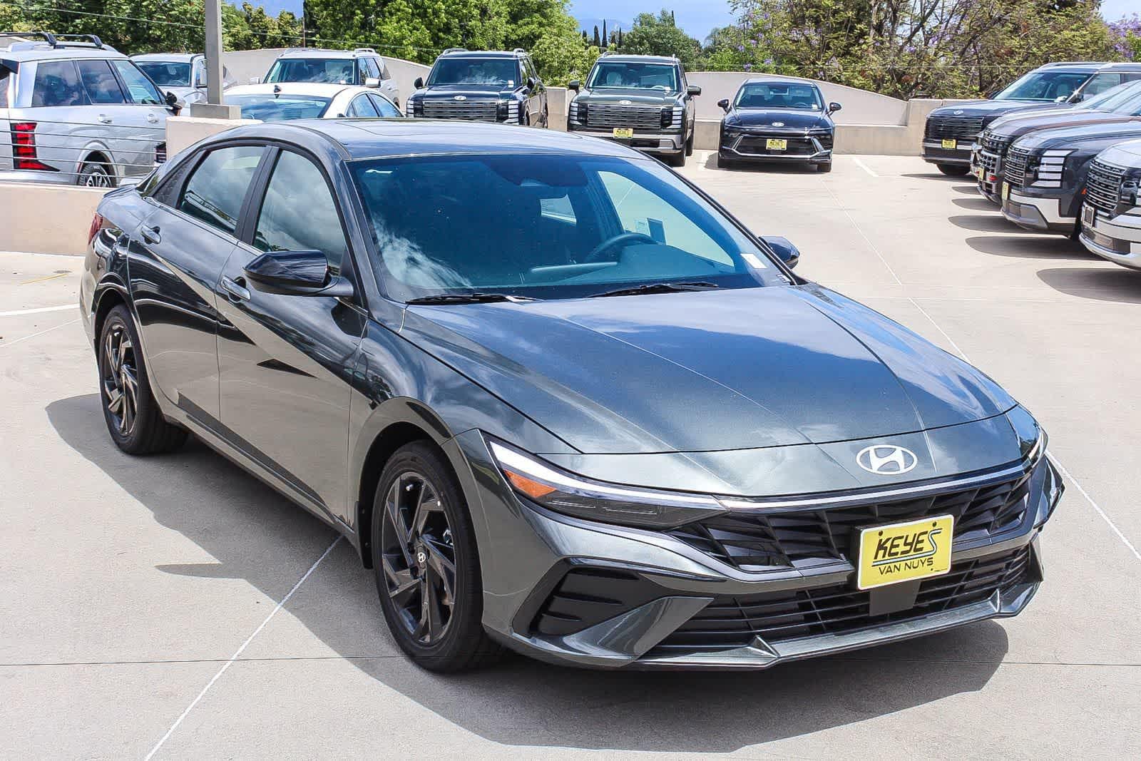 Thumbnail: 2026 Hyundai Elantra - 3