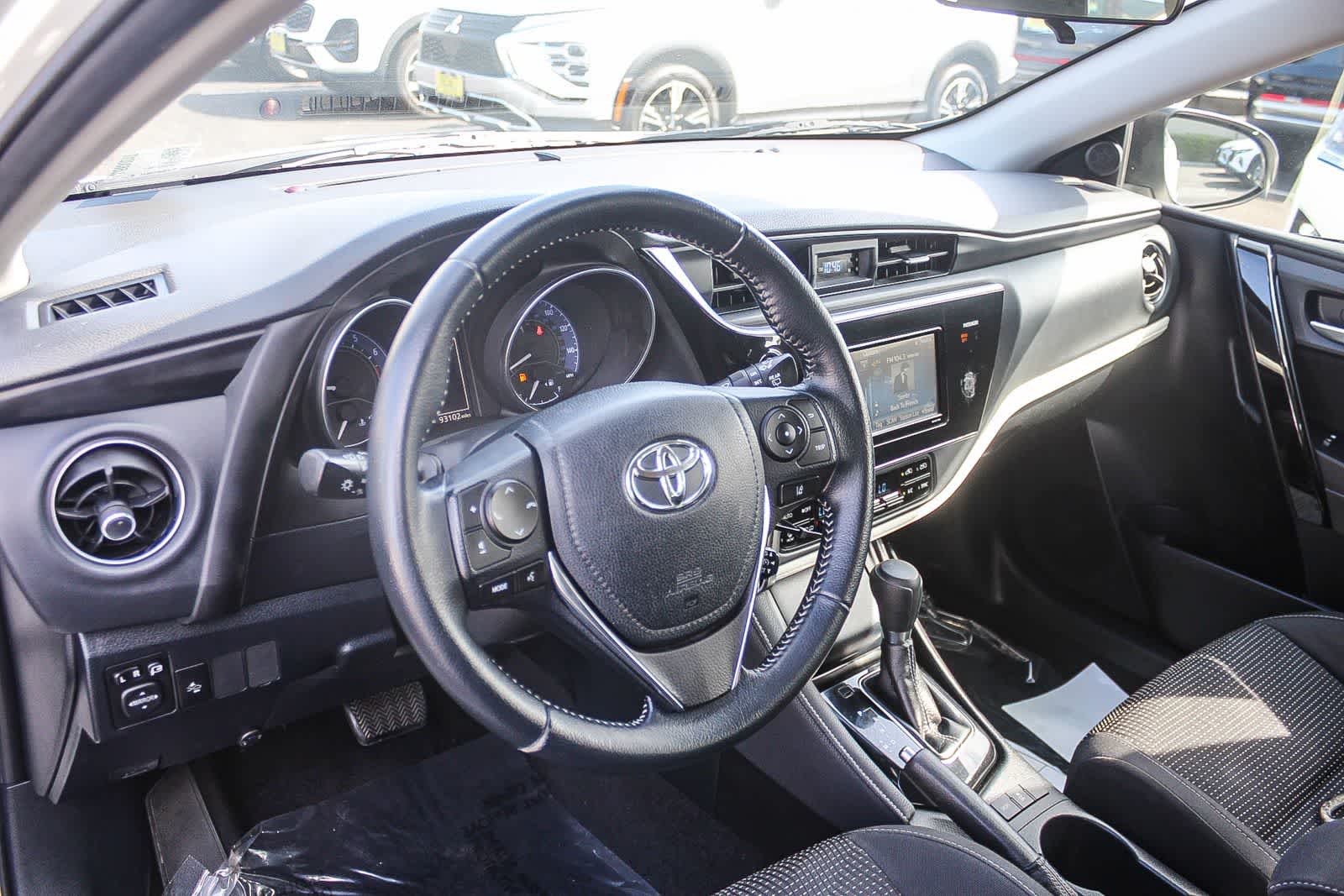 Thumbnail: 2018 Toyota Corolla iM - 23