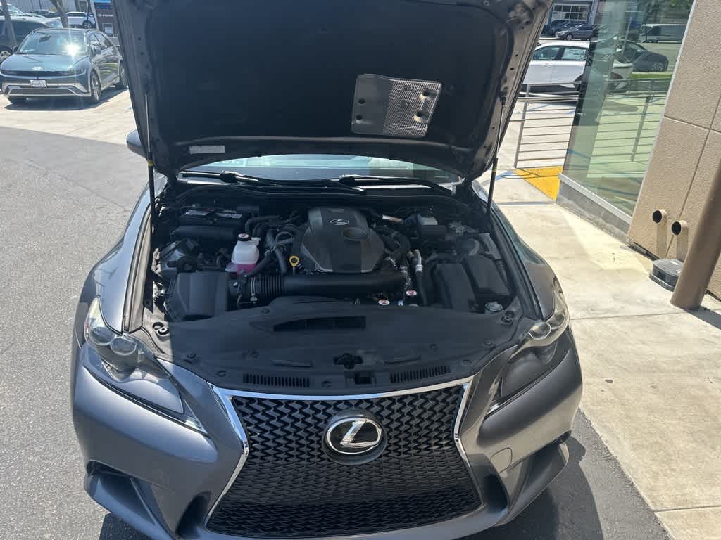 2016 Lexus IS 200t 13