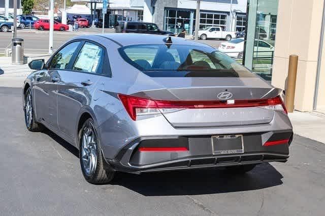 Thumbnail: 2025 Hyundai Elantra - 5
