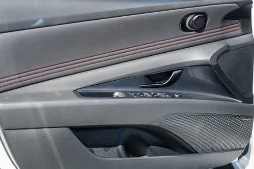 Thumbnail: 2025 Hyundai Elantra - 32