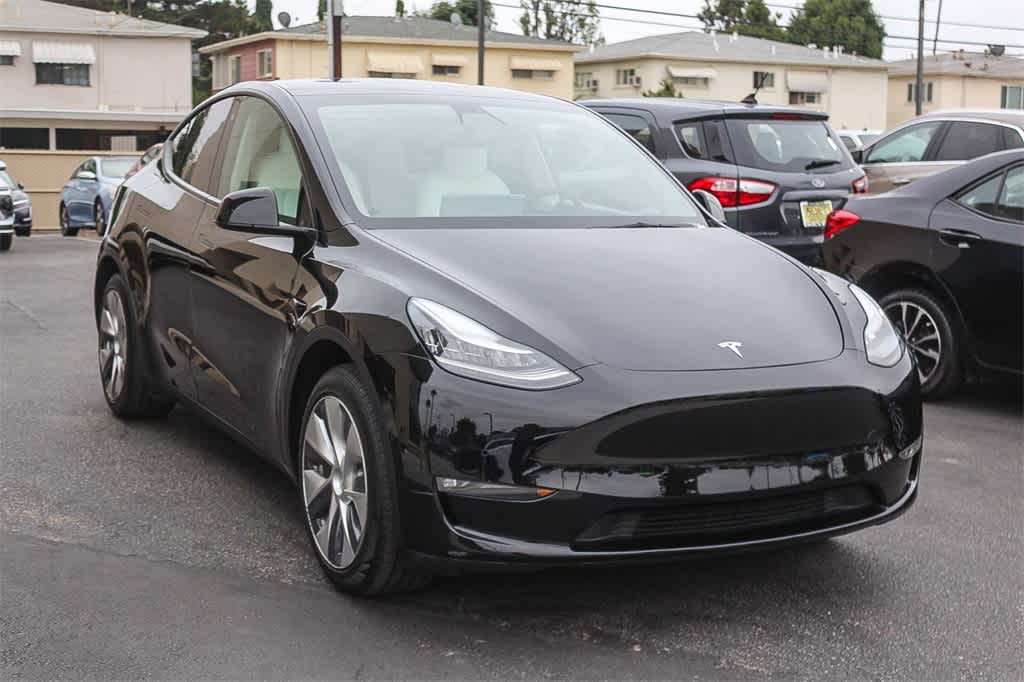 Thumbnail: 2021 Tesla Model Y - 3
