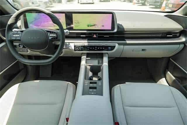 Thumbnail: 2023 Hyundai Ioniq 6 - 14
