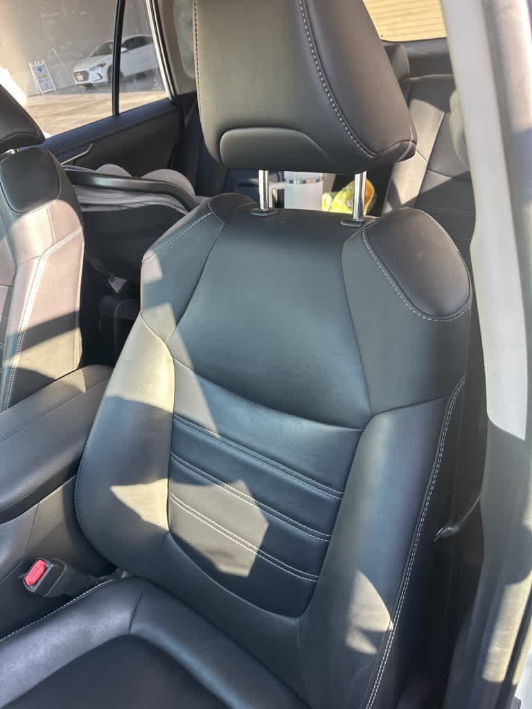 2020 Toyota RAV4 Limited 8