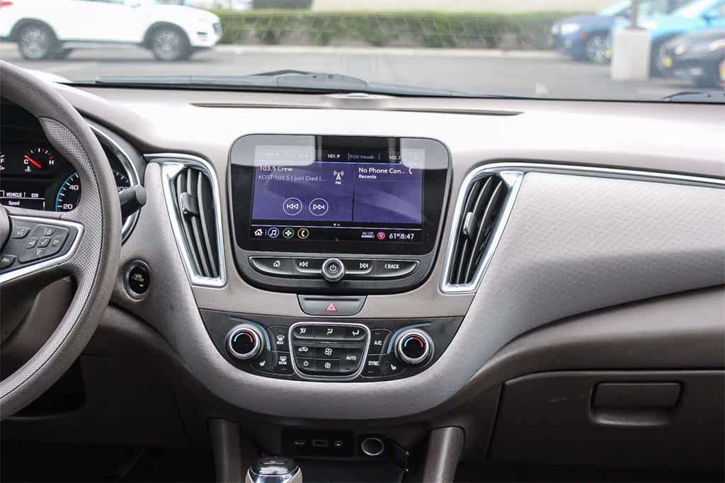 Thumbnail: 2019 Chevrolet Malibu - 13