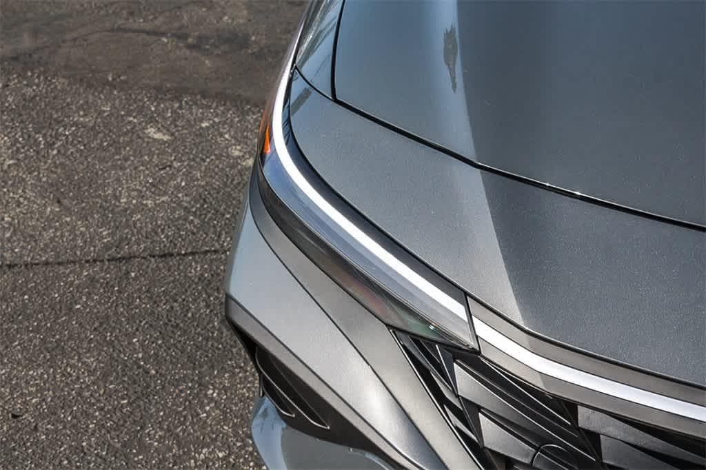 Thumbnail: 2026 Hyundai Elantra - 10