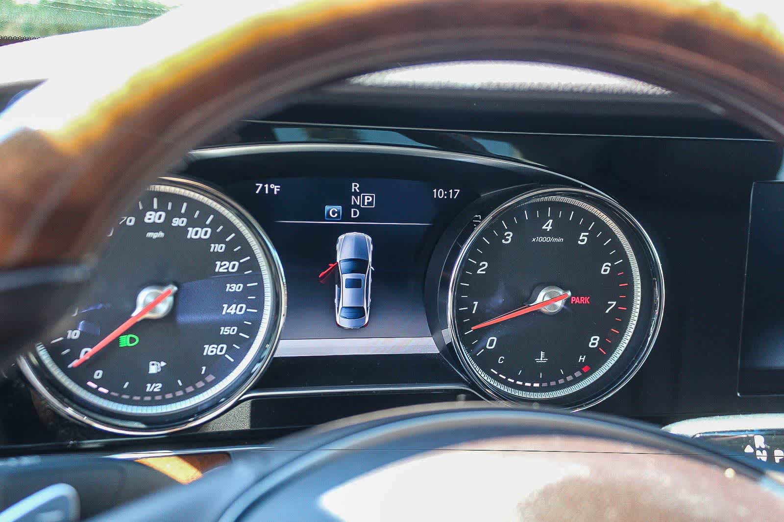 Thumbnail: 2017 Mercedes-Benz E-Class - 28