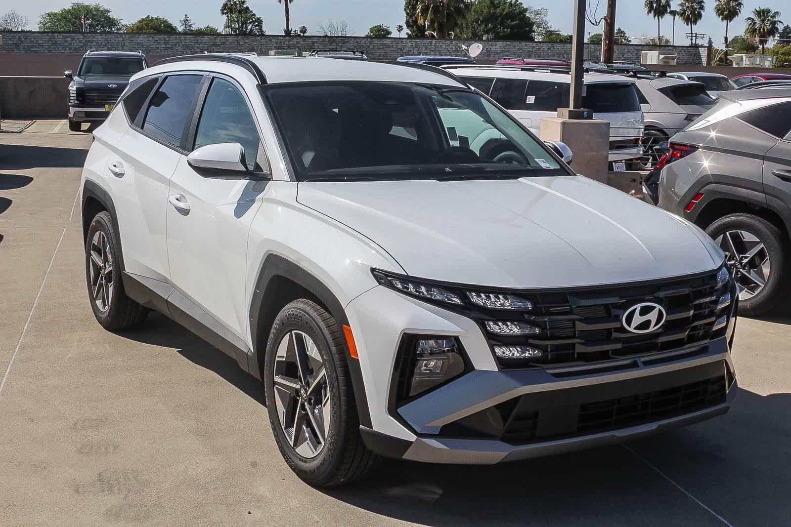 Thumbnail: 2026 Hyundai Tucson - 3