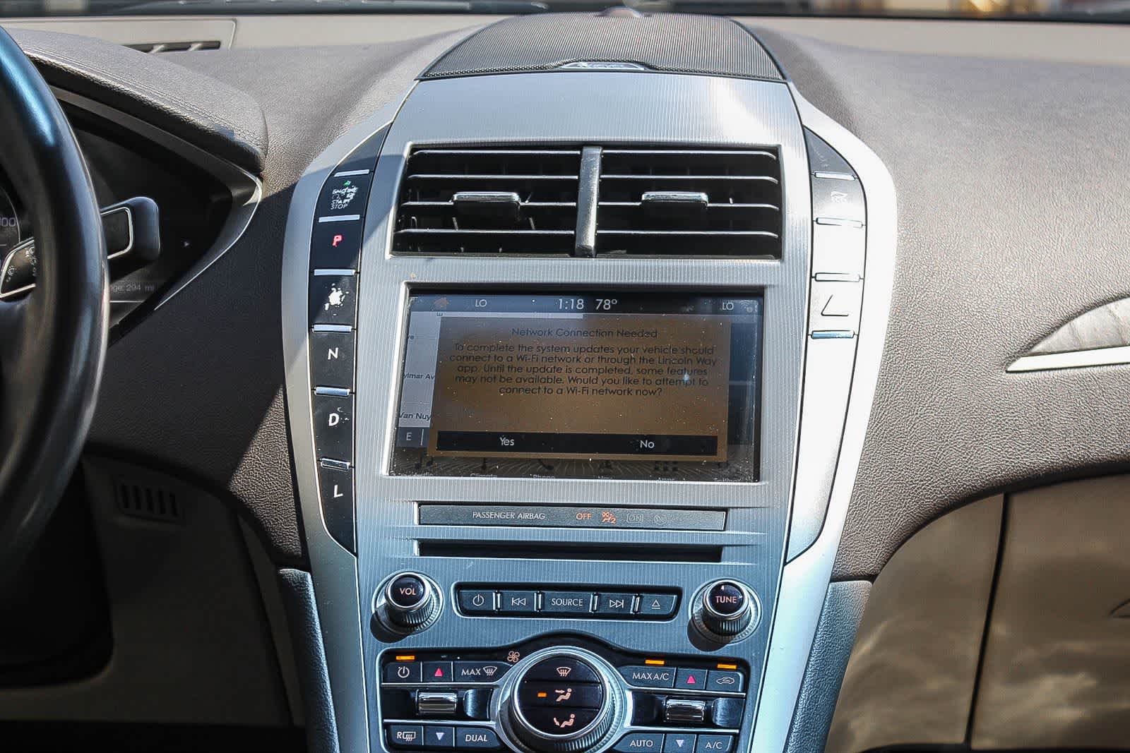 Thumbnail: 2019 Lincoln MKZ - 19