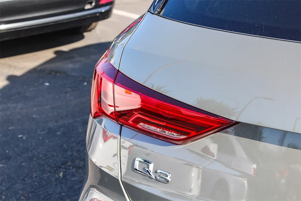 Thumbnail: 2021 Audi Q3 - 8