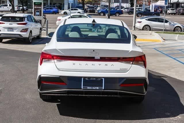 Thumbnail: 2025 Hyundai Elantra - 5