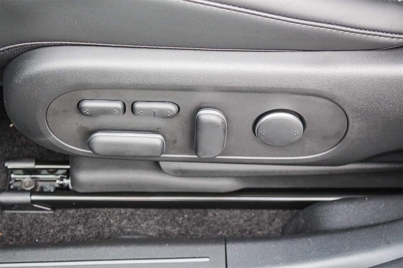 Thumbnail: 2026 Hyundai Ioniq 5 - 28