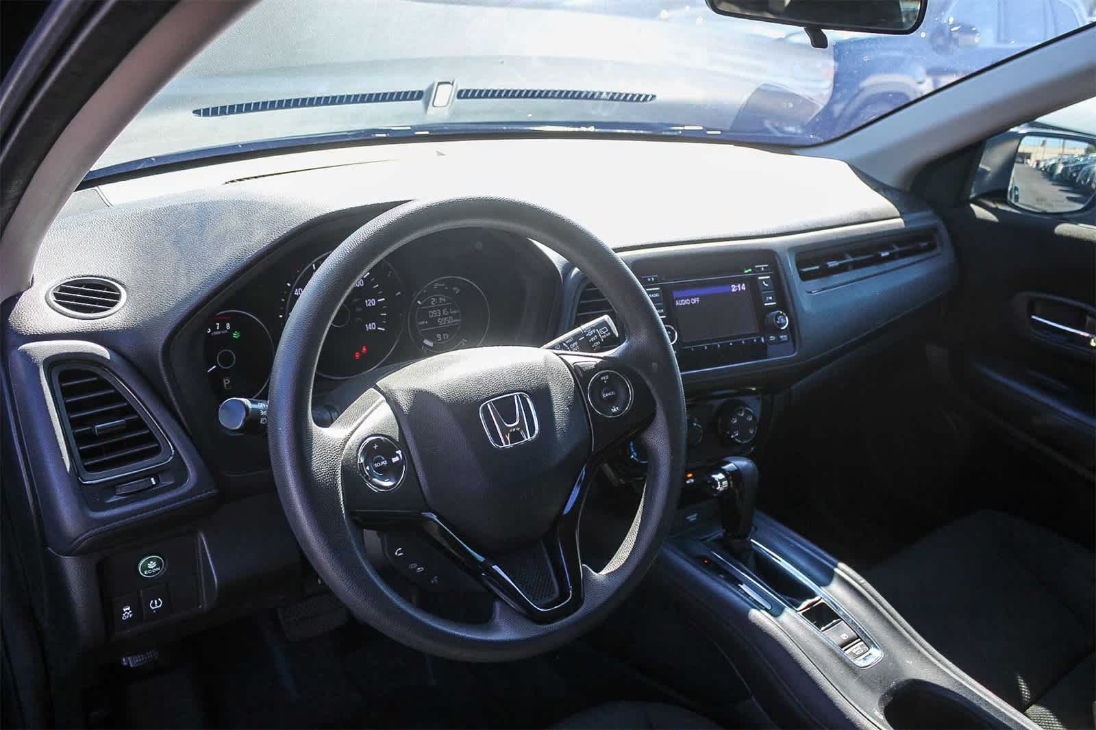 Thumbnail: 2016 Honda HR-V - 21