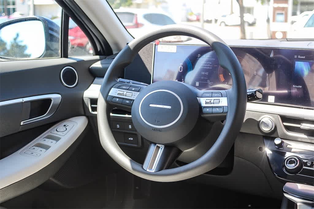 Thumbnail: 2025 Hyundai Sonata - 16
