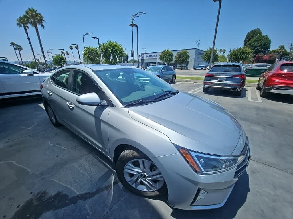 Thumbnail: 2020 Hyundai Elantra - 3