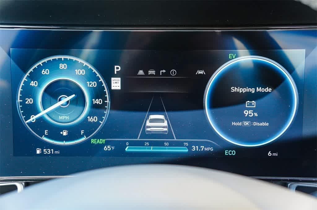 Thumbnail: 2025 Hyundai Elantra - 25
