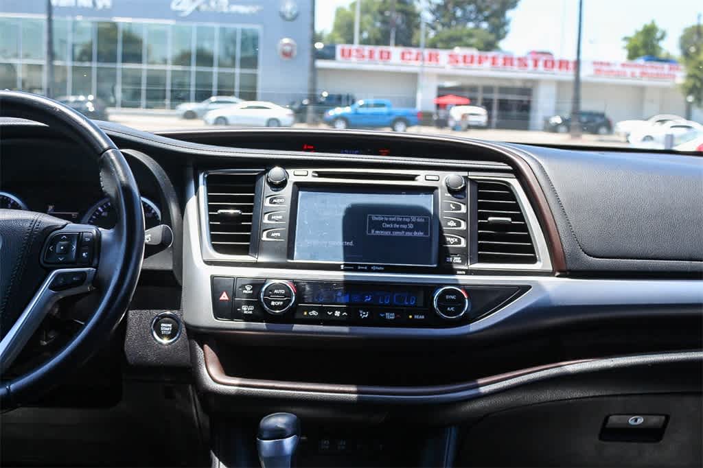 Thumbnail: 2018 Toyota Highlander - 13