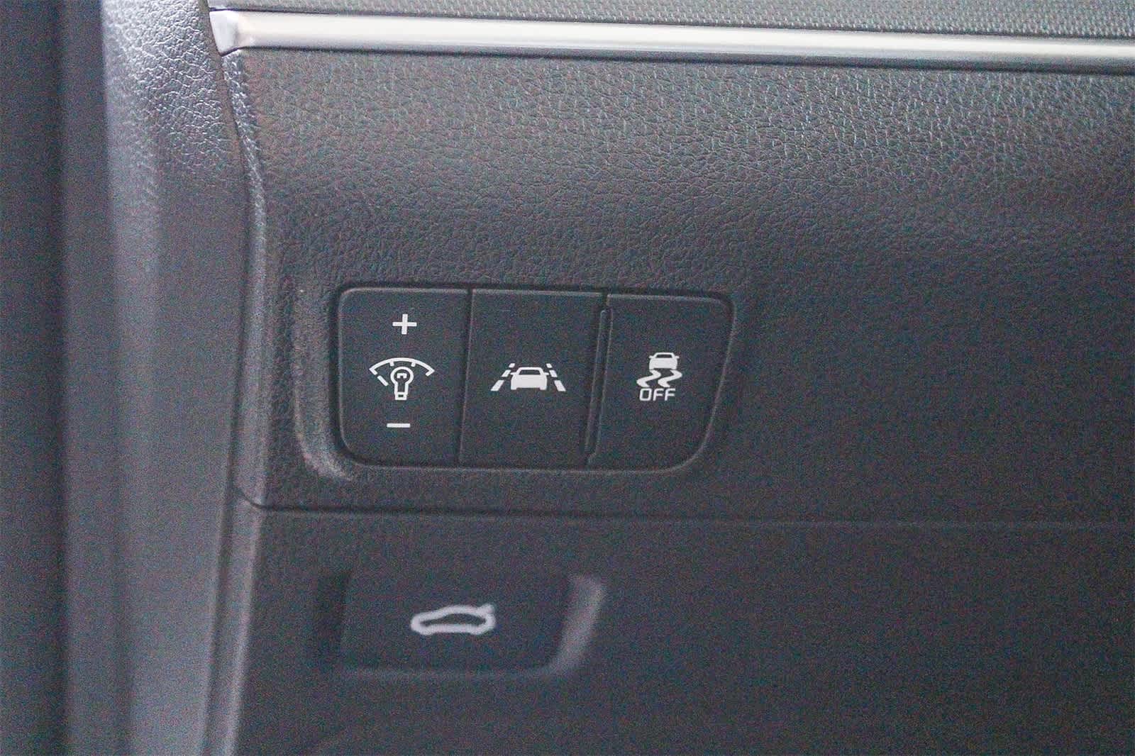 Thumbnail: 2021 Kia K5 - 31