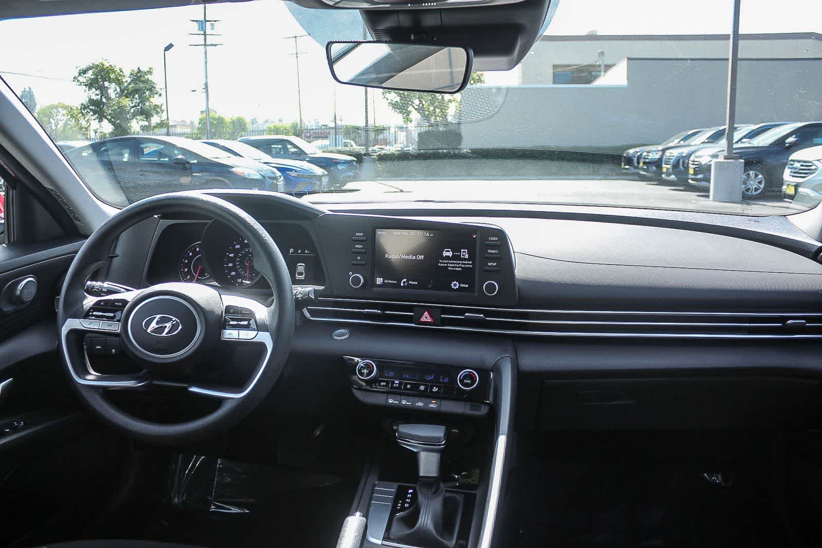 Thumbnail: 2023 Hyundai Elantra - 16