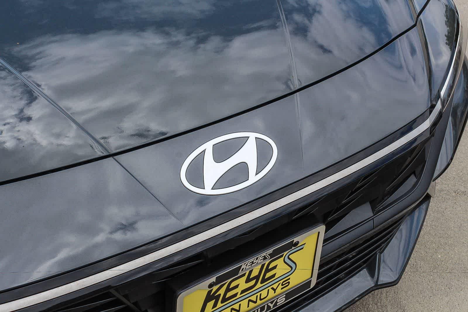 Thumbnail: 2026 Hyundai Elantra - 13
