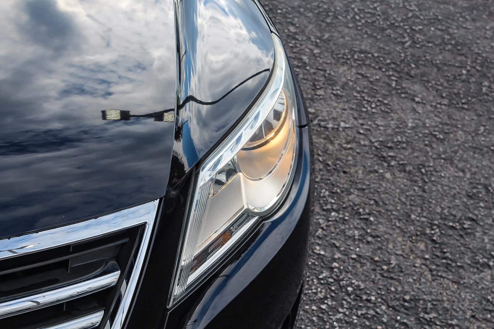 Thumbnail: 2011 Volkswagen Tiguan - 16