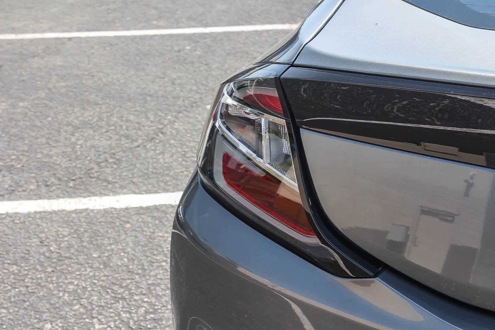 Thumbnail: 2017 Chevrolet Volt - 8