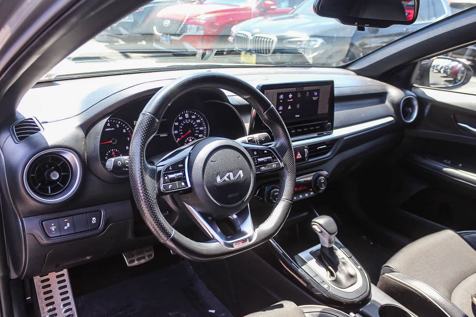 Thumbnail: 2022 Kia Forte - 23