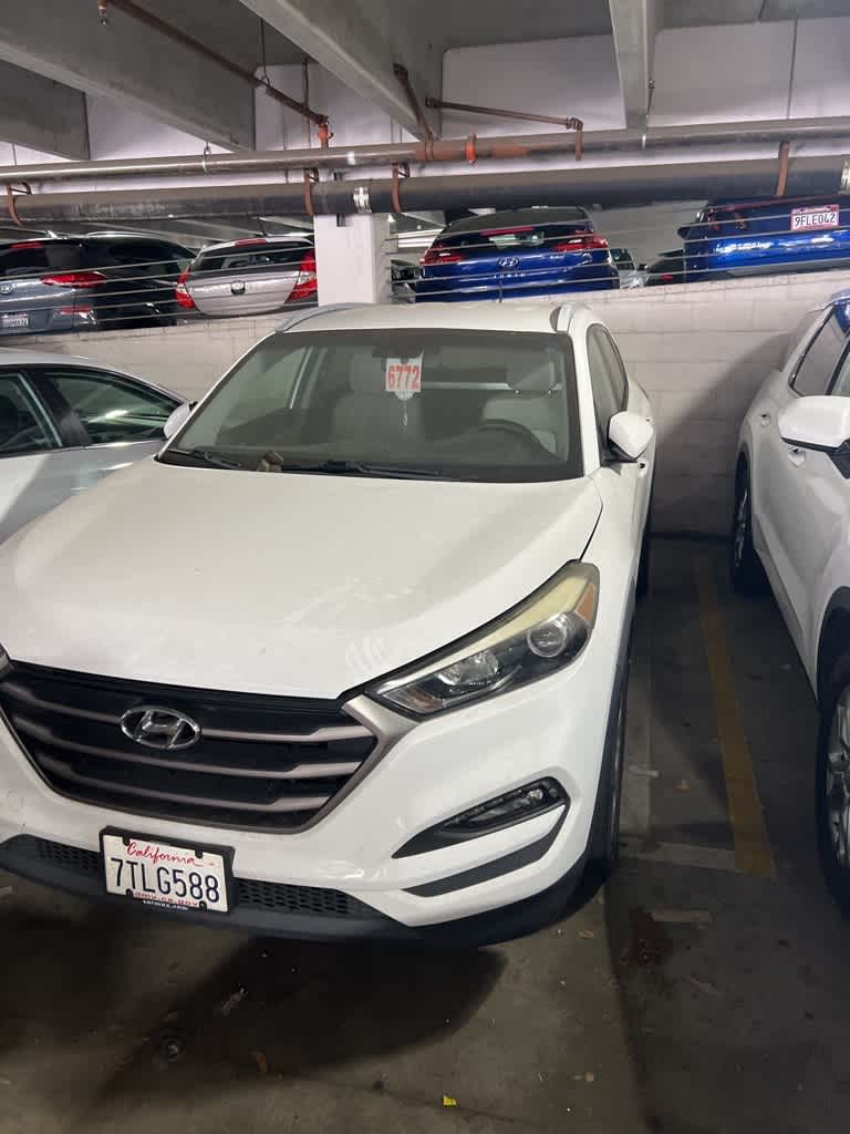Thumbnail: 2016 Hyundai Tucson - 2