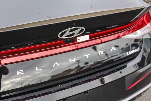 Thumbnail: 2025 Hyundai Elantra - 27