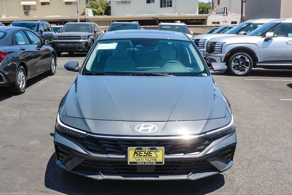 New 2026 Hyundai Elantra Limited Sedan