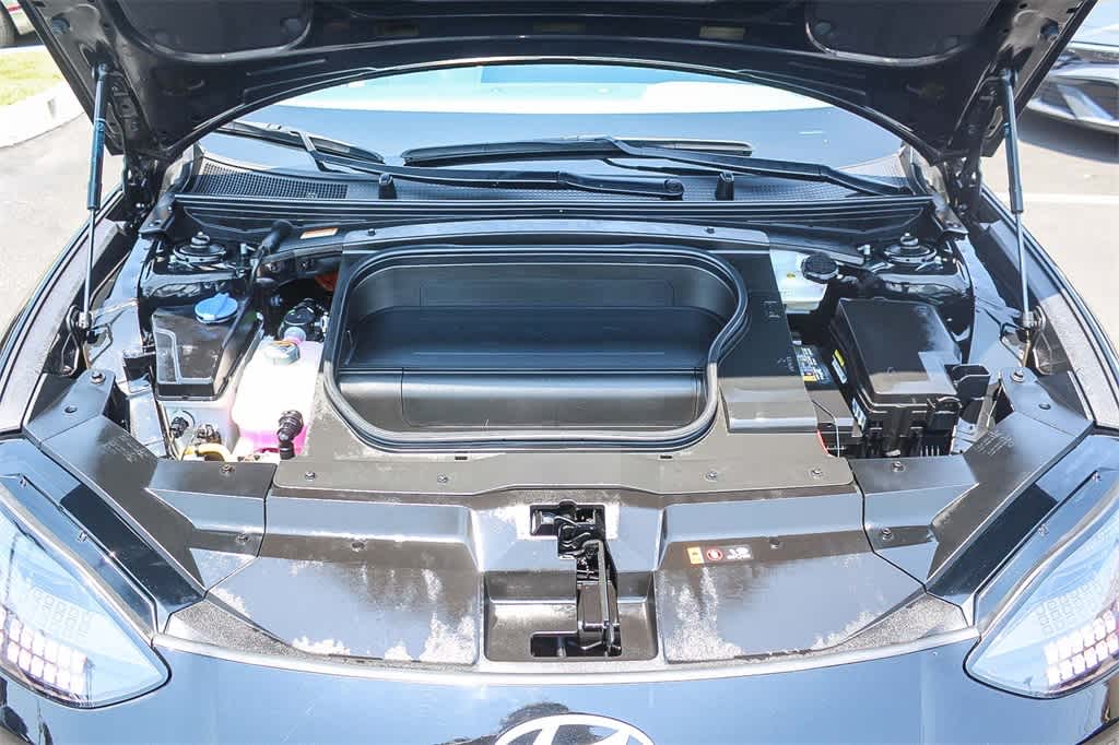 Thumbnail: 2023 Hyundai Ioniq 6 - 26
