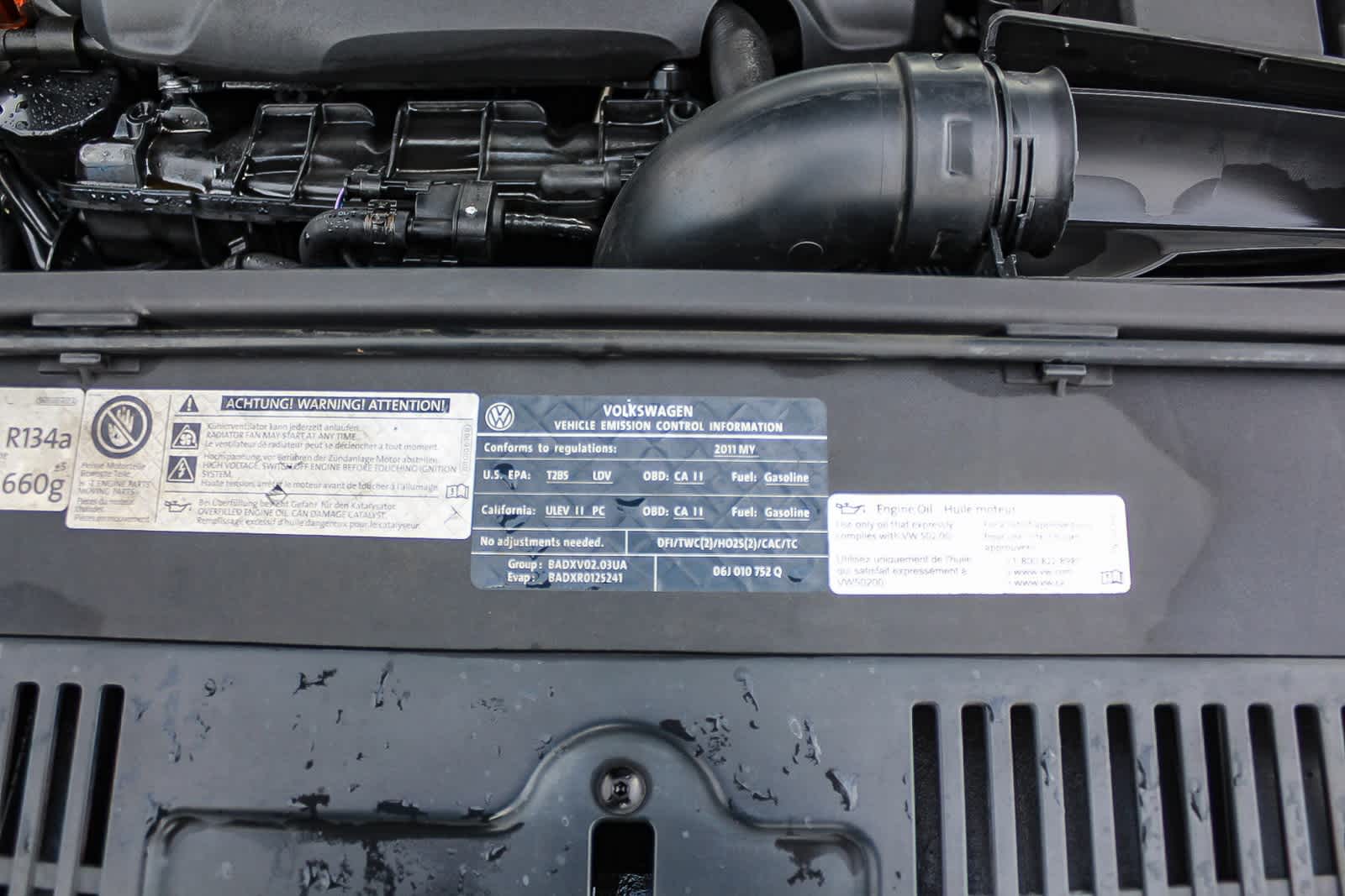 Thumbnail: 2011 Volkswagen Tiguan - 37