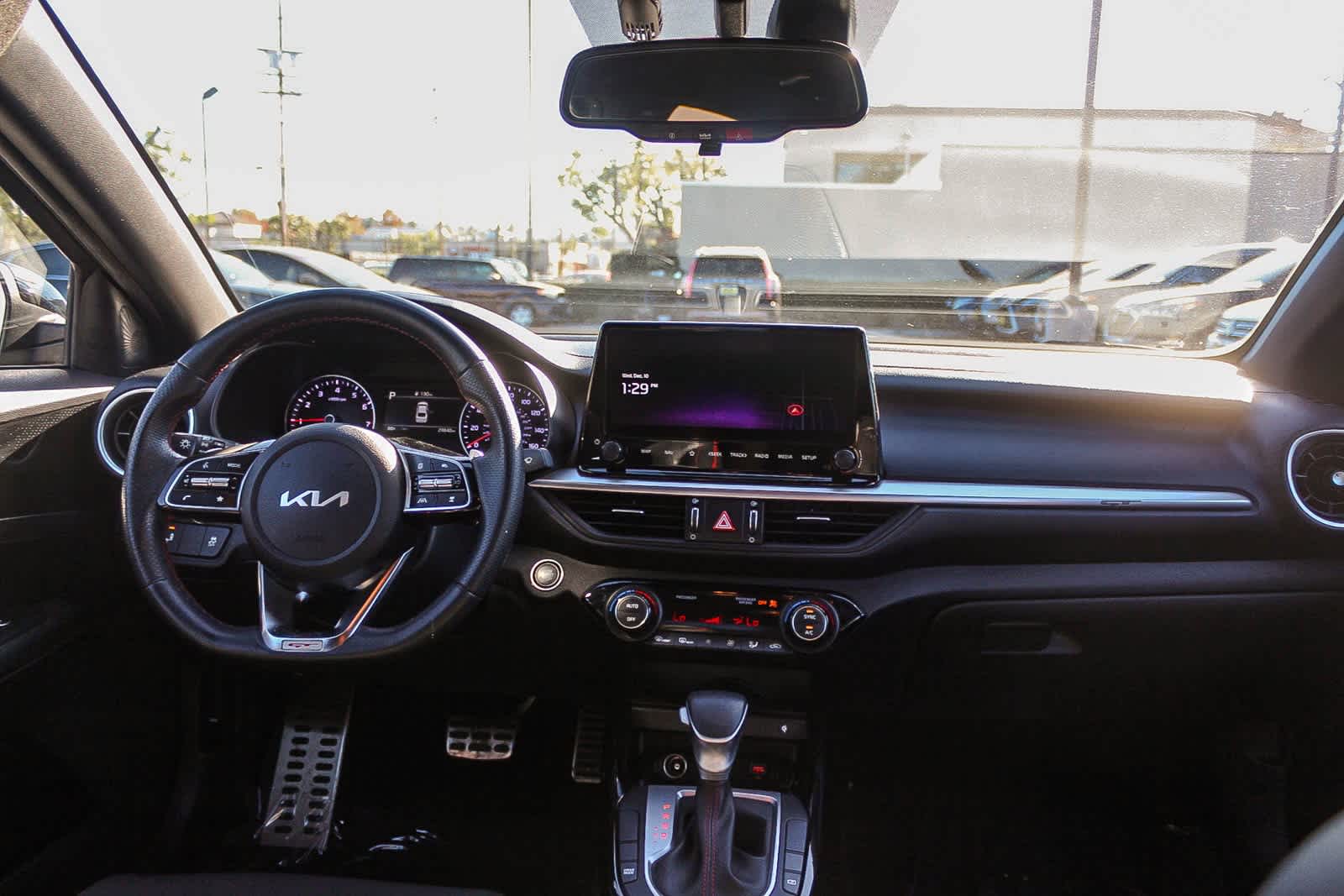 Thumbnail: 2023 Kia Forte - 18