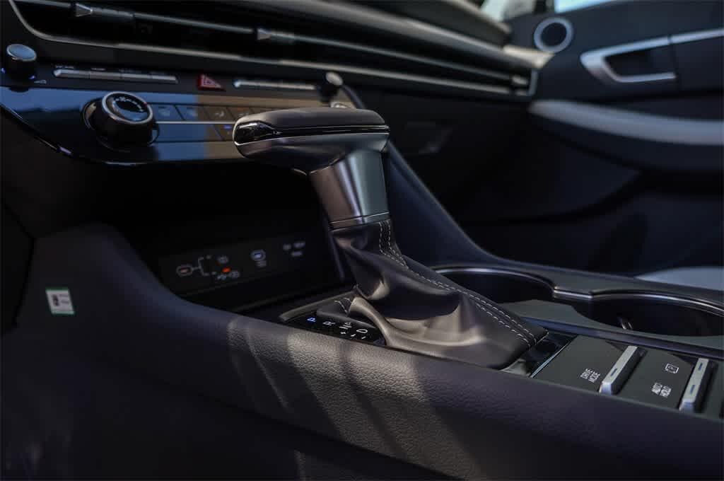 Thumbnail: 2025 Hyundai Sonata - 32