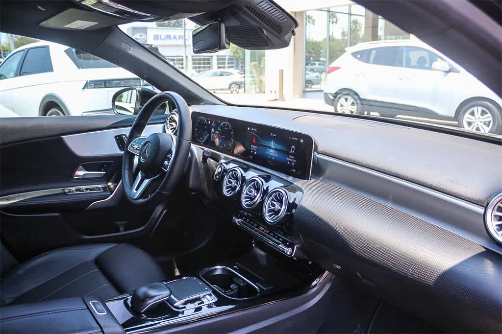 Thumbnail: 2019 Mercedes-Benz A-Class - 16
