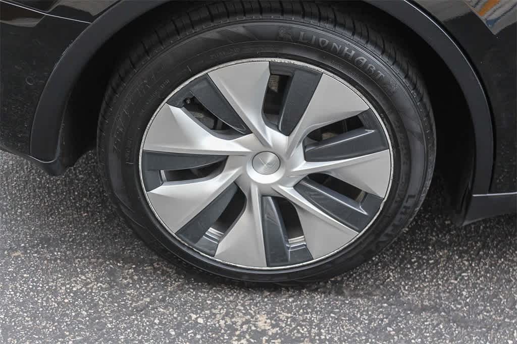 Thumbnail: 2021 Tesla Model Y - 8