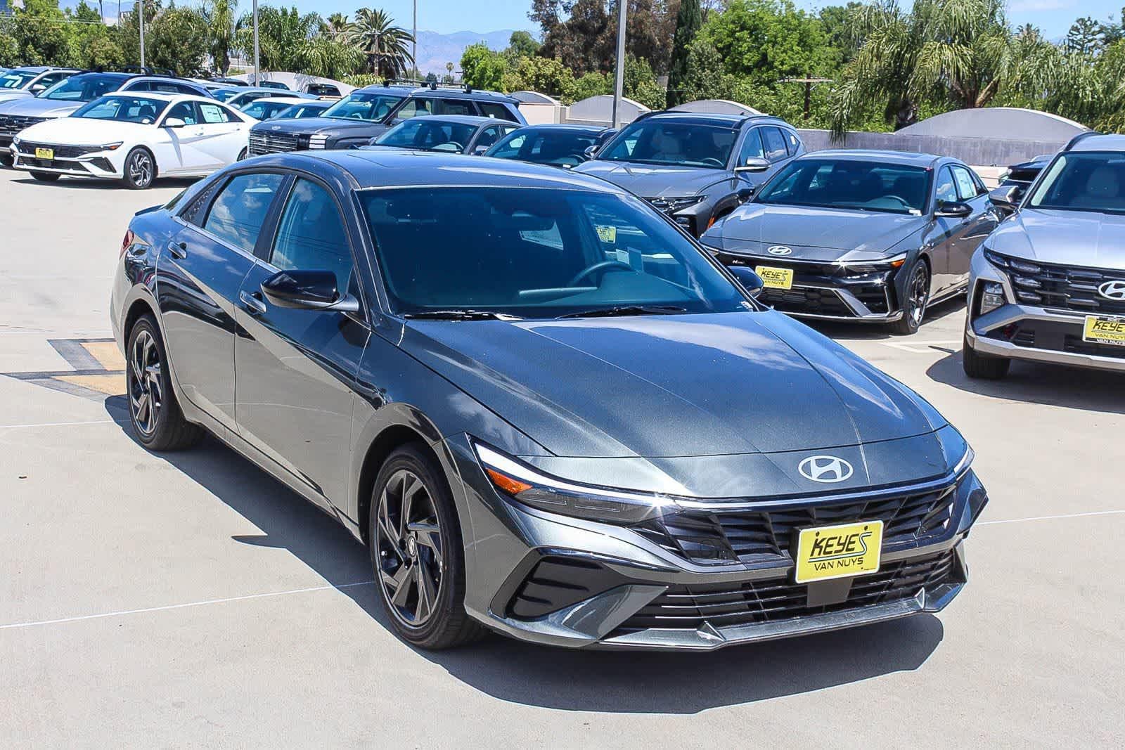 Thumbnail: 2026 Hyundai Elantra - 3