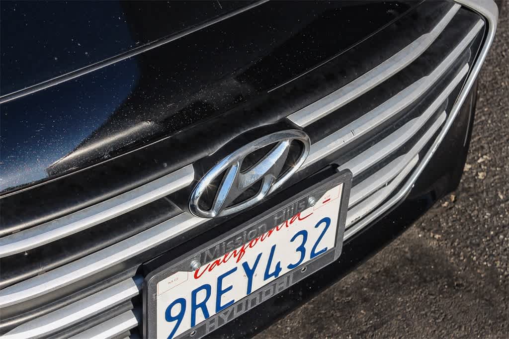 Thumbnail: 2018 Hyundai Elantra - 11